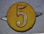 Kompanimärke m/1899 ca 24 mm för 2:a bataljonen 5:e kompaniet,av något truppslag men ej kavalleri, tygklätt